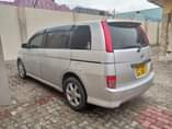 A picture of Toyota Isiss