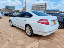 nissan teana