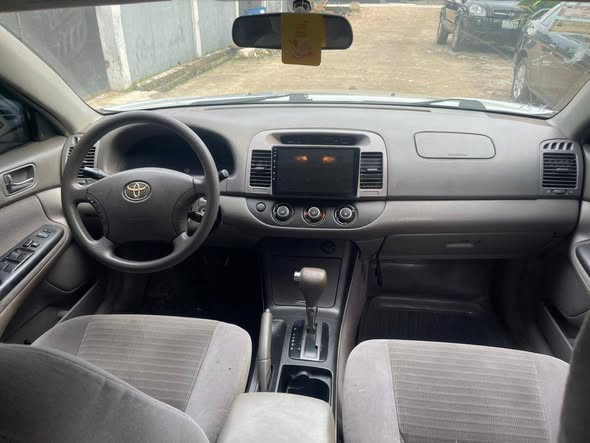 A picture of Camry 2006