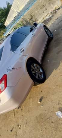A picture of Toyota Lexus 350 for sale