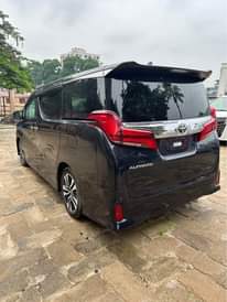 A picture of TOYOTA ALPHARD 2.5 2021