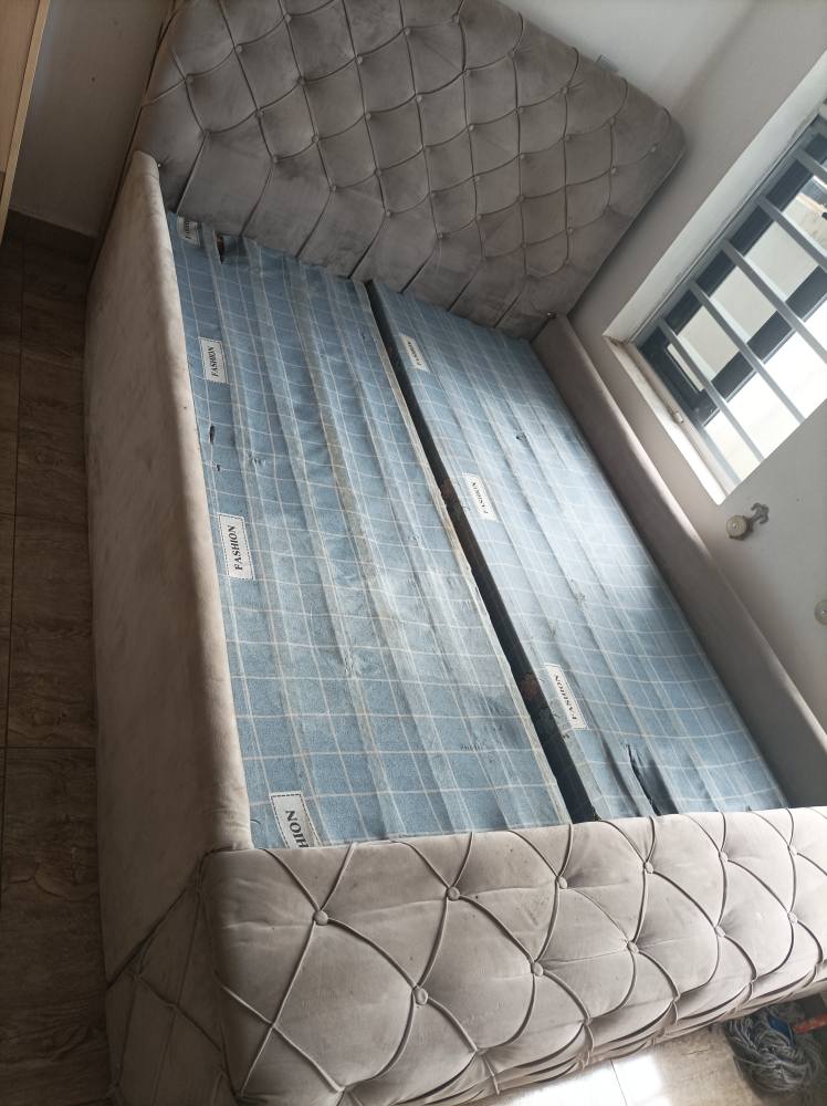 A picture of Bedframe 6 6