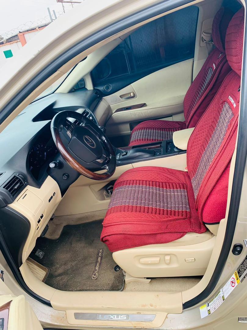 A picture of First body registered Lexus Rx350 2015 Full Option