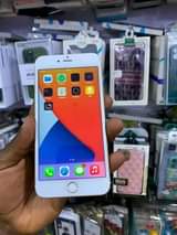 A picture of iPhone 6s plus 64gbs 470 000
