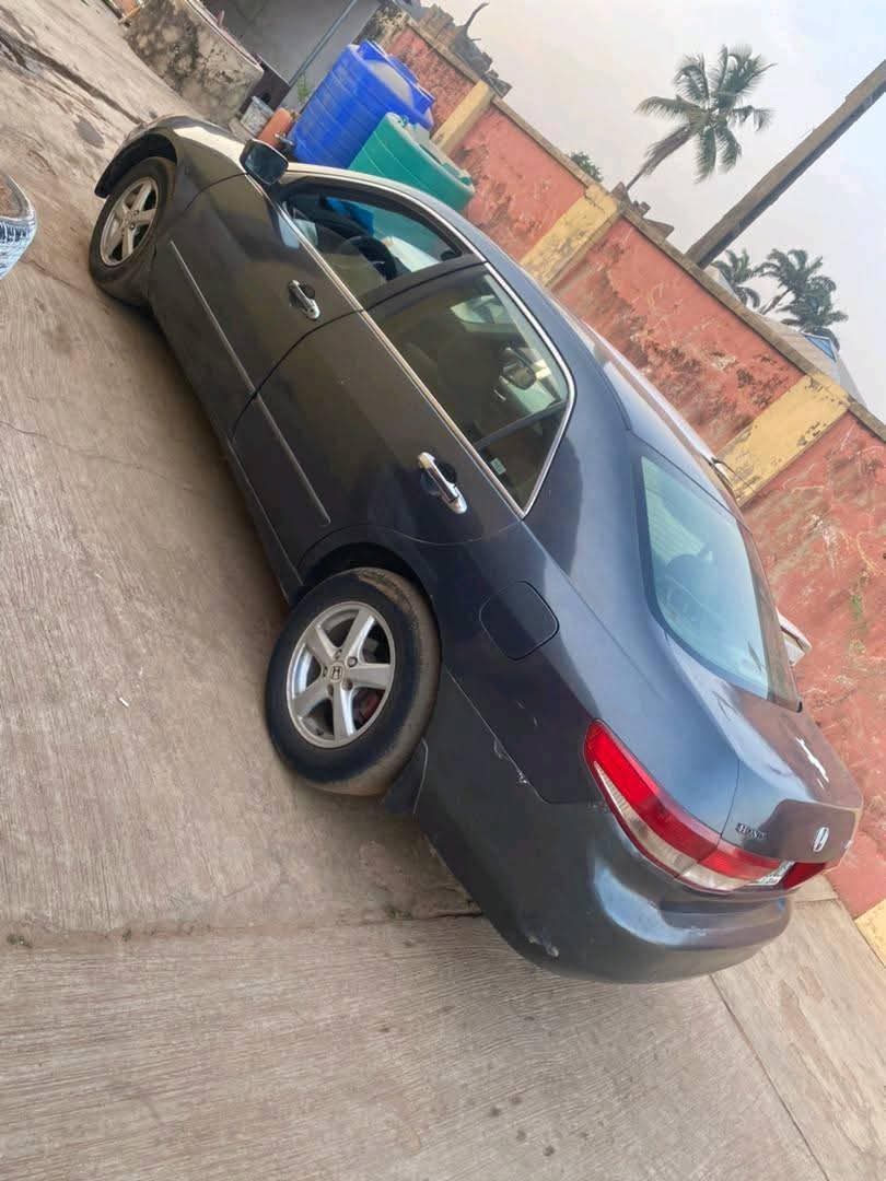 A picture of 2004 Honda accord