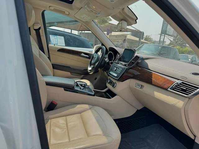 A picture of Foreign used 2017 GLE400
