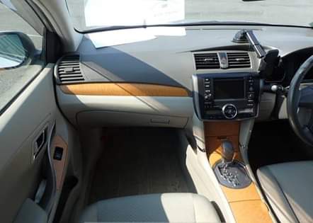 A picture of Toyota premio