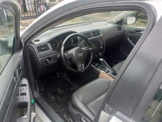 A picture of Volkswagen Jetta SE for sale