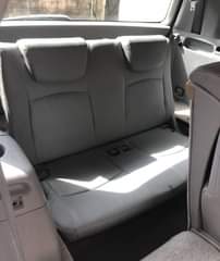A picture of Clean Nigerian Used Silver Toyota Highlander 2005 First body Ac