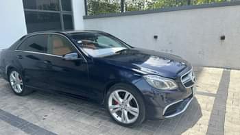 A picture of Registered 010 E350 full options with panoramic roof sucking key