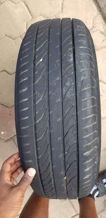 A picture of Zipo arusha saiz 14 pamoja na tair zake