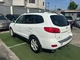 A picture of Hyundai Santafe 1st body 2008 model Price 2 8M Location