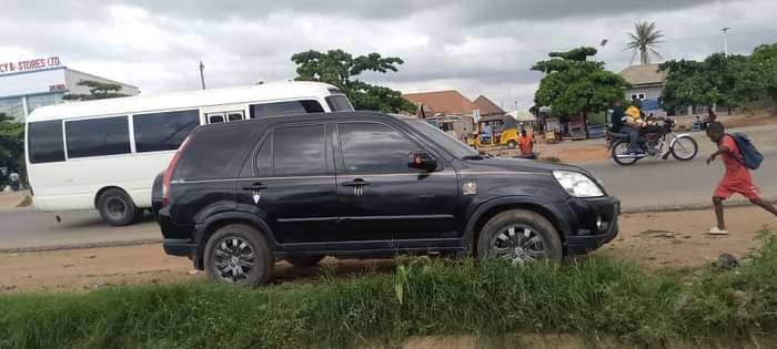 A picture of Honda CrV 2006 model 4 sale