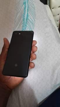 A picture of Google pixel 3xl