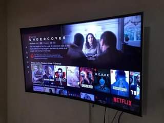 A picture of TCL 50 Inch 4K HD Smart Curved LED TV.