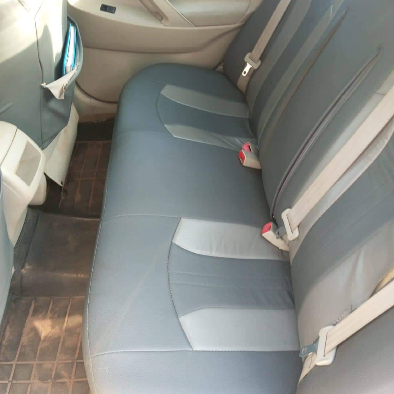 A picture of 2025 Toyota Camry 2009