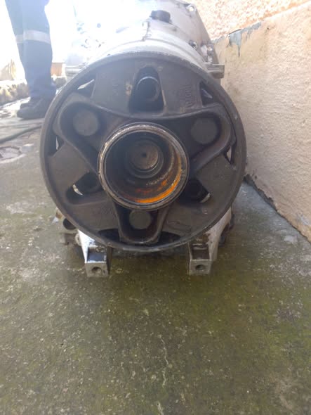 A picture of 203 Mercedes Benz gearbox