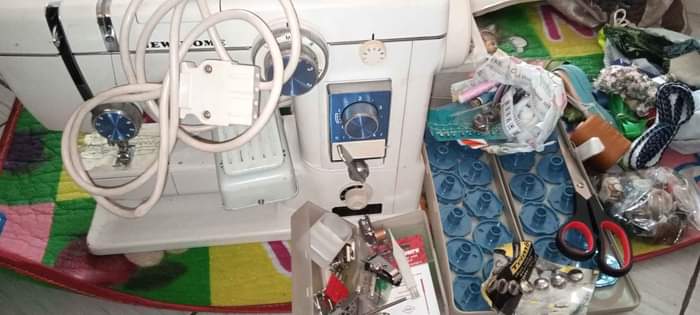 A picture of Electric sewing machine