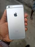 A picture of Iphone 6 plus icloud lock