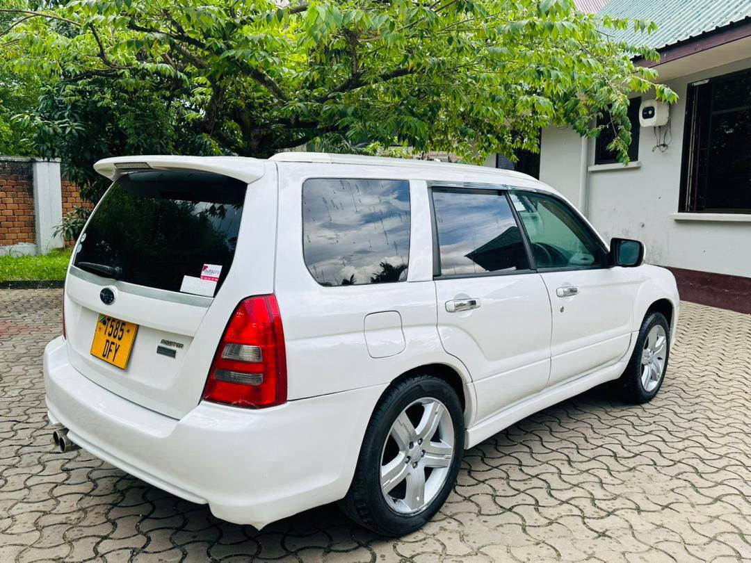 A picture of Subaru Forester DFY Year 2006 Cc 1990 Non turbo SunRoof