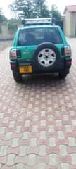 A picture of Toyota raver4