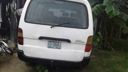 A picture of Toyota hiace bus Engine sound Gear sharp Seats needed to