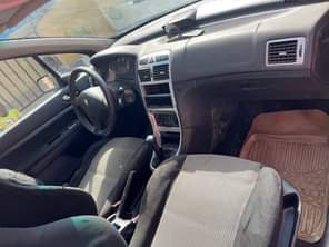 A picture of PEUGEOT 307 ENGINE OK MANUAL GEAR OK AC NO COME