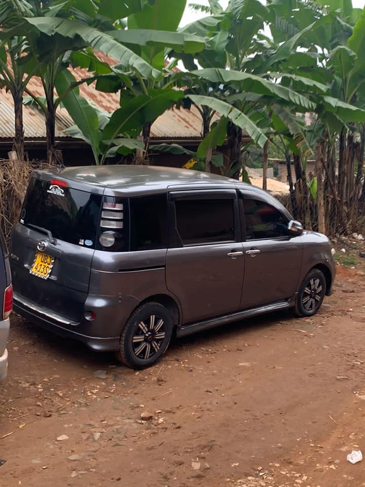 A picture of Toyota Sienta on Sale 17.5million slightly negotiable or whatsapp 0751559193