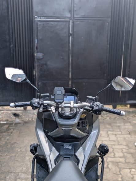 A picture of 2022 ADV 150 new model