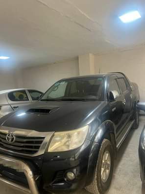 used toyota hilux