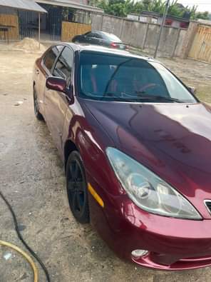 A picture of SALES Es 330 lexus Clean interior Clean exterior Untouched engine
