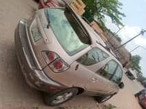 A picture of URGENT SALE Clean Reg 01 Lexus RX 300 first body
