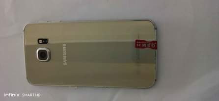 A picture of samsung galaxy S6 edge
