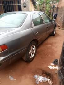 A picture of Toyota Camry 2 2 crystal light