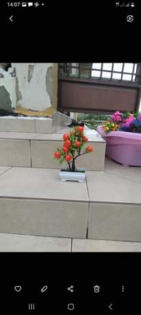 A picture of Artificial flowers