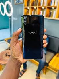 A picture of Vivo y93 gb128 Ram6