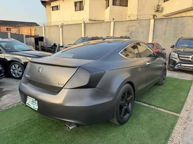 A picture of Super Clean 2010 Honda coupe Engine gear and AC perfect