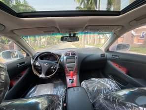 A picture of OWNER NEEDS MONEY RIGHT NOW UNREGISTERED ES350 LEXUS YEAR 2008