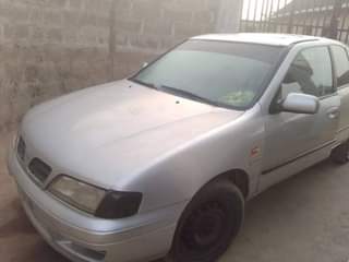 A picture of 2000 Nissan Primera 2000