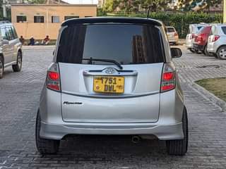 A picture of TOYOTA RACTIS magomen ipo