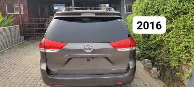 A picture of Kelly Automobiles TOKUNBO TOYOTA SIENNA YEARS 2016 DISTRESS SALE More