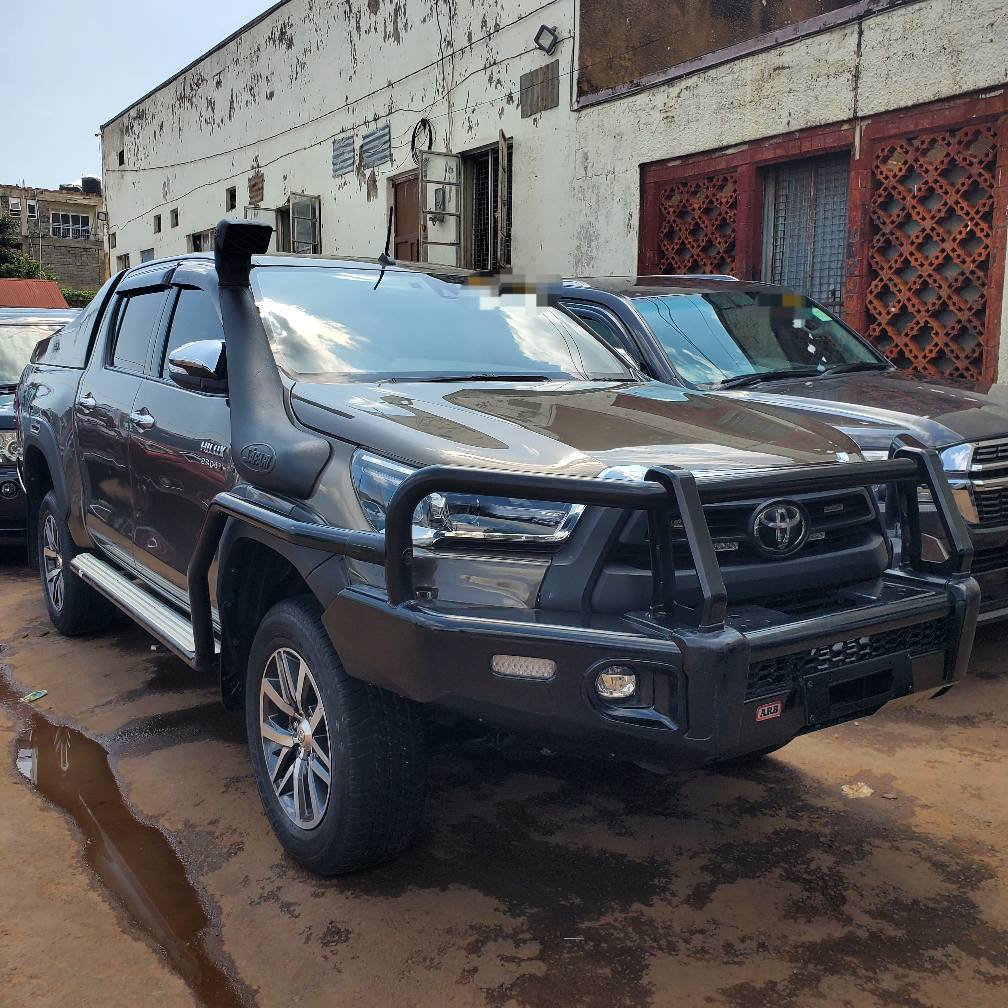 A picture of HILUX 2019 190M