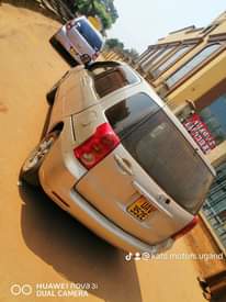 A picture of Toyota raum New shape