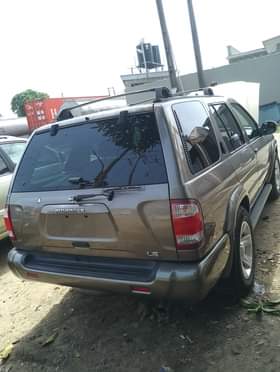 A picture of 2002 Nissan Pathfinder tokumbo Price 6 5m Location Amuwo odofin
