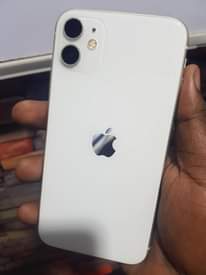 A picture of IPhone 11