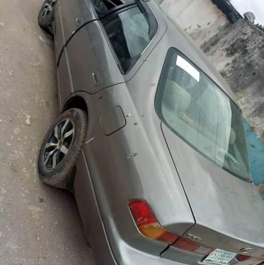 A picture of Toyota Camry pencil light