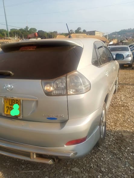 A picture of HARRIER 18 5M CALL 0701488581 WHATSAPP 0776417404