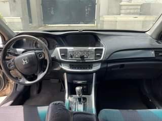 A picture of 2014 HONDA ACCORD