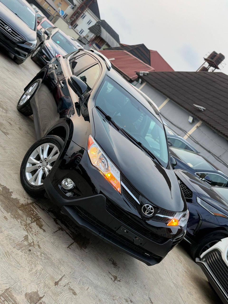 A picture of 2014 Toyota RAV4 XLE