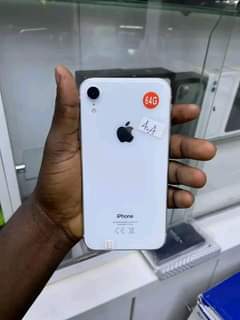 A picture of IPHONE XR